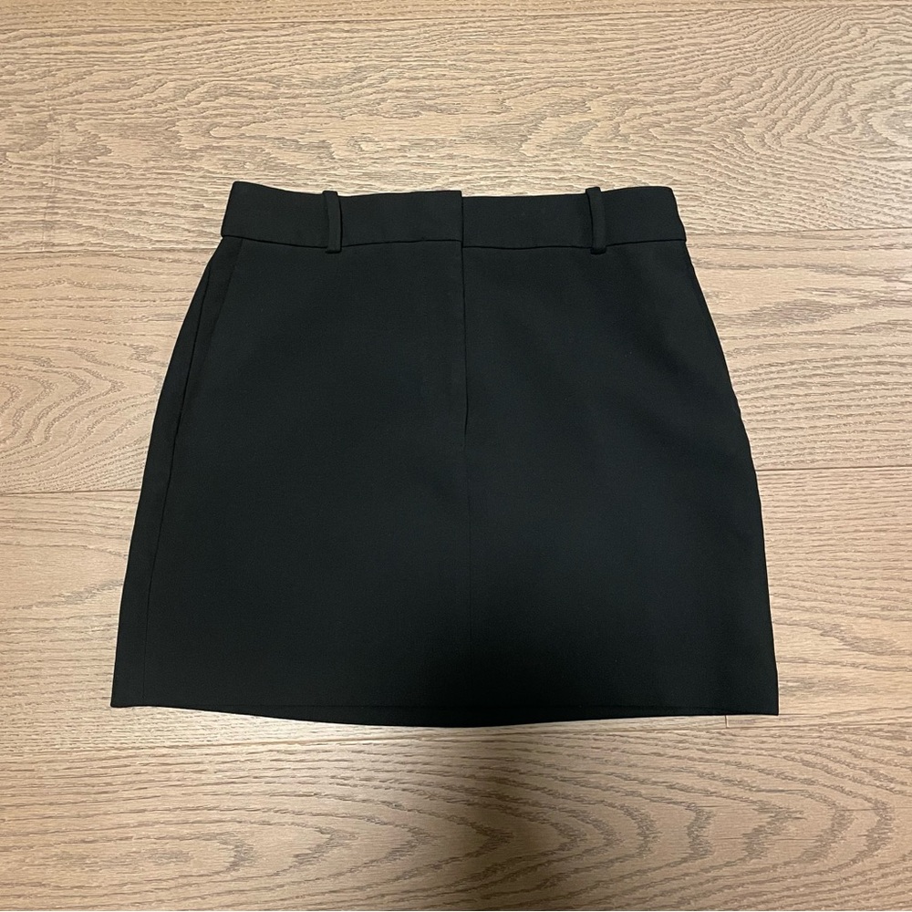 Babaton Chisel Skirt